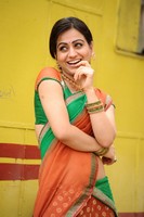 Aksha Latest Stills